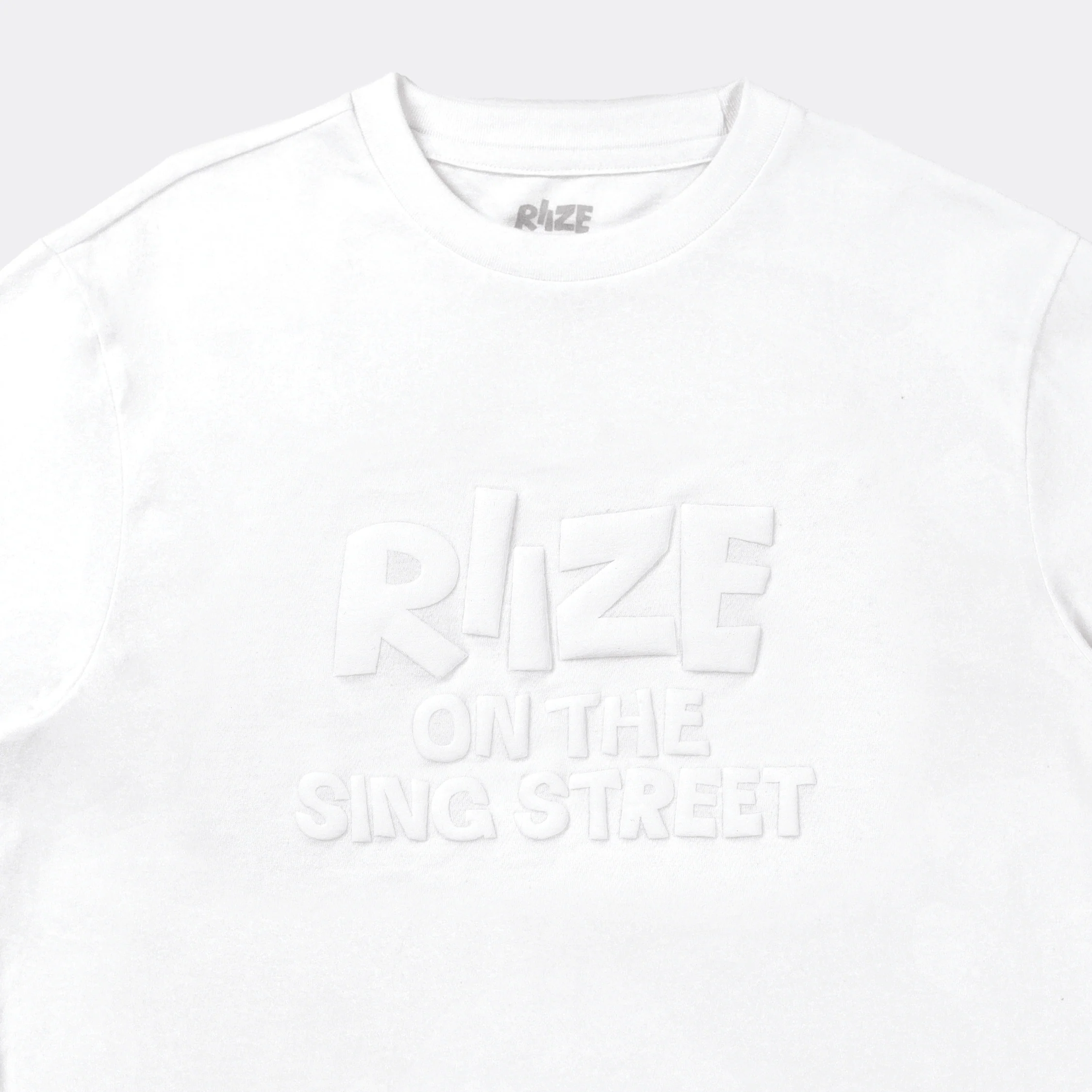 T-SHIRT [C ver.] - RIIZE : ON THE SING STREET POP-UP MD - Image 3