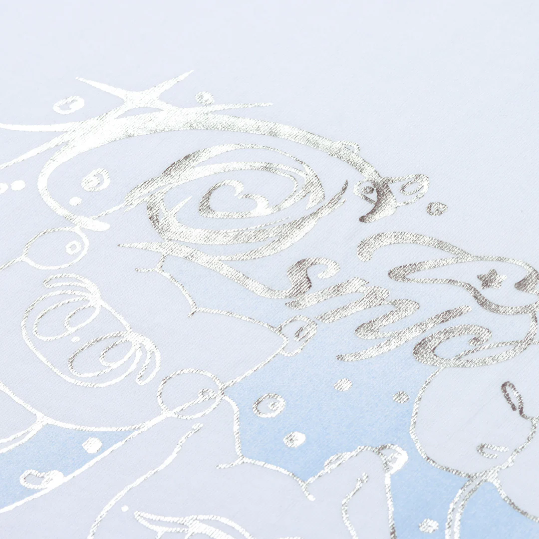 T-SHIRT [CHARACTER ver.] - Red Velvet 'Cosmic' Album MD - Image 4